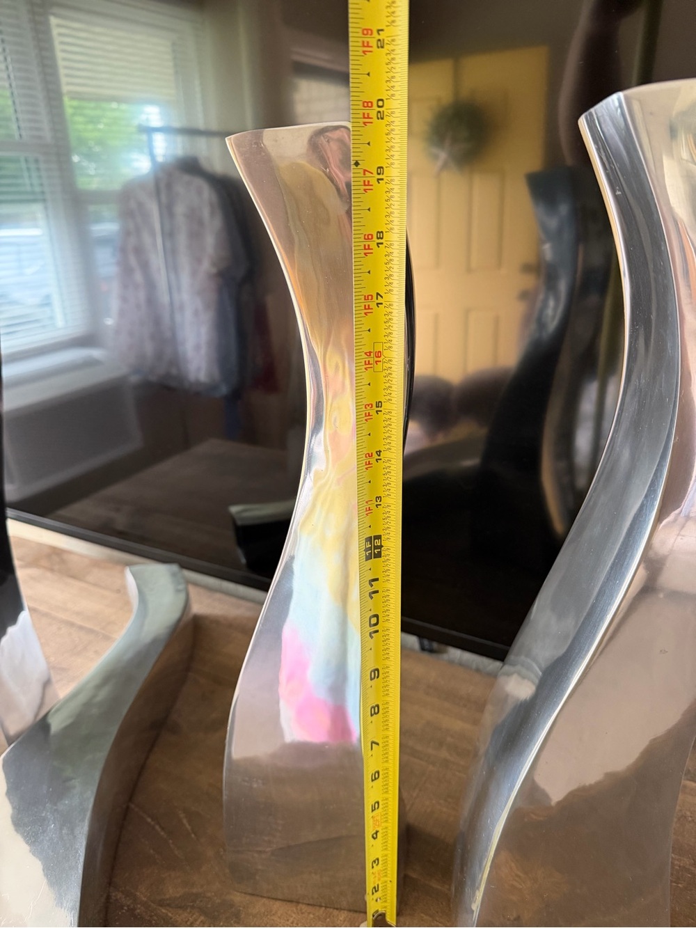 Modern Curved Heavy Aluminum Vase- must purchase separately - Picture 8 of 10